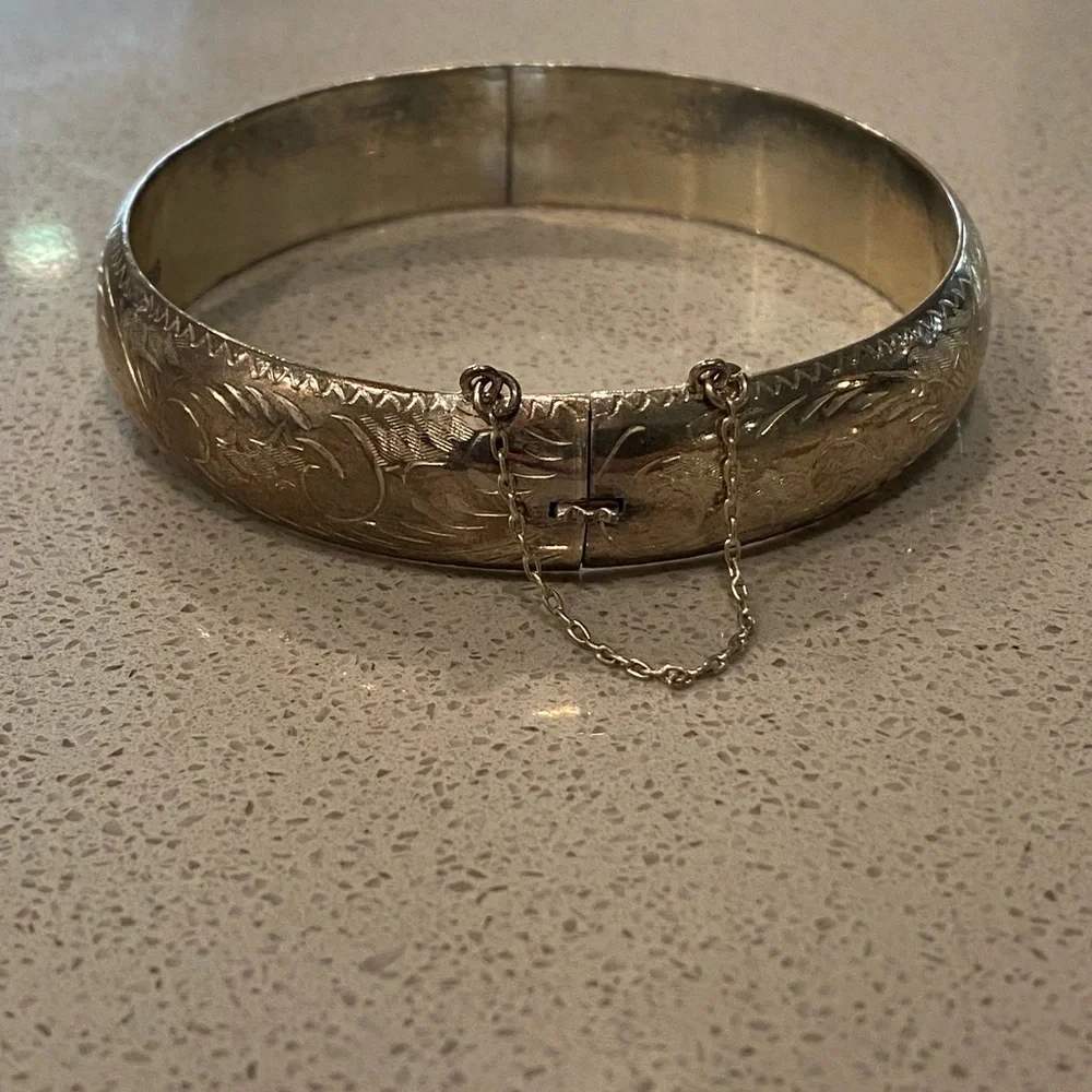 Vintage Sterling Silver Floral Bangle Bracelet Feminine Quiet Luxury - Picture 6 of 9